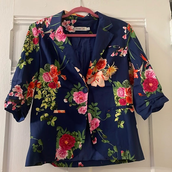Sunny Girl Jackets & Blazers - Floral 3/4 sleeve slim fit blazer
